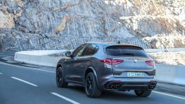 Alfa Romeo Stelvio Quadrifoglio (2018)