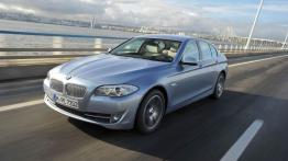 BMW serii 5 ActiveHybrid - przód - inne ujęcie