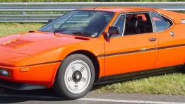 BMW M1 - lewy bok