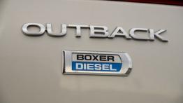 Subaru Outback 2015 2.0D - wersja europejska - emblemat