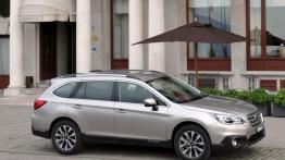 Subaru Outback 2015 2.5i - wersja europejska - prawy bok