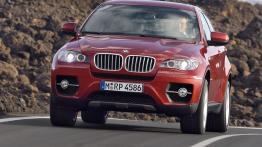 BMW X6 - widok z przodu