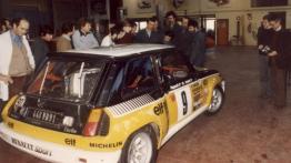 Renault 5 - widok z tyłu