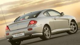 Hyundai Coupe 2005 - widok z tyłu