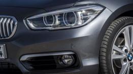 BMW 120d xDrive F20 Facelifting (2015) - lewy przedni reflektor - wyłączony