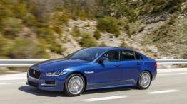 Jaguar XE 2.5t R-Sport Bluefire (2015) - lewy bok