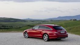 Mercedes CLS Shooting Brake - lewy bok