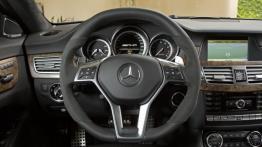 Mercedes CLS 63 AMG 2012 - kokpit