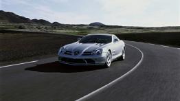 Mercedes Klasa SLR - widok z przodu