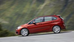 BMW 218d Active Tourer (2014) - lewy bok