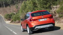 BMW X1 Facelifting - widok z tyłu