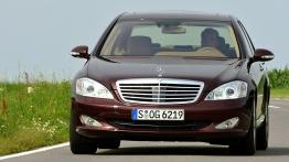 Mercedes Klasa S 2005 - widok z przodu