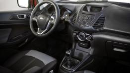 Ford EcoSport (2013) - wersja europejska - kokpit