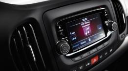 Fiat 500L - radio/cd/panel lcd