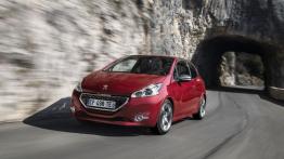 Peugeot 208 GTi - widok z przodu