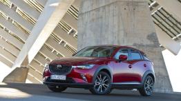 Mazda CX-3 SKYACTIV-G AWD (2015) - lewy bok