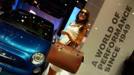 Frankfurt Motor Show 2011 na żywo - hostessy