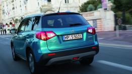 Suzuki Vitara 2015 - widok z tyłu