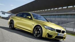 BMW M4 F82 Coupe (2014) - prawy bok