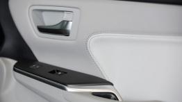 Toyota Camry XLE Facelifting (2015) - drzwi pasażera od wewnątrz