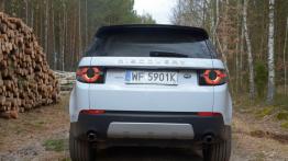 Land Rover Discovery Sport - galeria redakcyjna - widok z tyłu