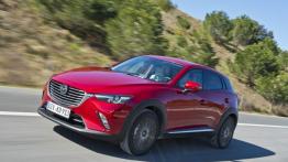 Mazda CX-3 SKYACTIV-G AWD (2015) - lewy bok