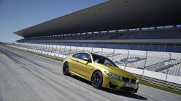 BMW M4 F82 Coupe (2014) - prawy bok