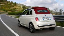 Fiat 500C - widok z tyłu