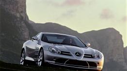 Mercedes Klasa SLR - widok z przodu