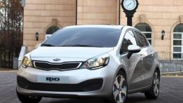 Kia Rio sedan 2012 - widok z przodu