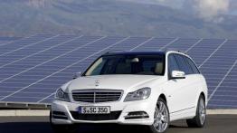 Mercedes Klasa C W204 Facelifting - widok z przodu