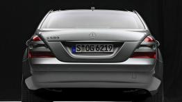 Mercedes Klasa S 2005 - widok z tyłu