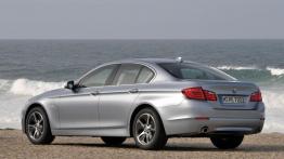 BMW serii 5 ActiveHybrid - lewy bok