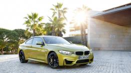 BMW M4 F82 Coupe (2014) - prawy bok