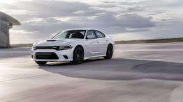 Dodge Charger SRT Hellcat (2015) - widok z przodu