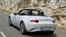 Mazda MX-5 IV White (2015) - widok z tyłu