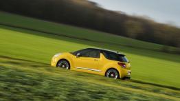 Citroen DS3 Hatchback 3D - lewy bok