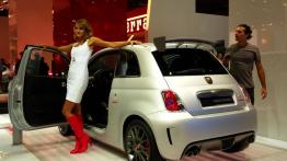 Frankfurt Motor Show 2011 na żywo - hostessy