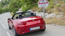 Mazda MX-5 IV Soul Red (2015) - widok z tyłu