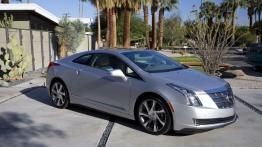 Cadillac ELR - prawy bok