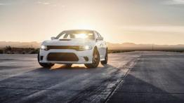 Dodge Charger SRT Hellcat (2015) - widok z przodu