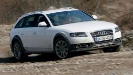 Audi A4 Allroad - widok z przodu