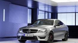 Mercedes C63 AMG Edition 507 - widok z przodu