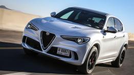 Alfa Romeo Stelvio Quadrifoglio (2018) - widok z przodu