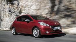 Peugeot 208 GTi - prawy bok