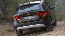 BMW X1 - widok z tyłu