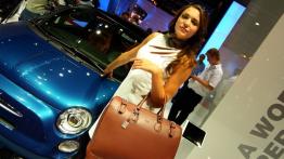 Frankfurt Motor Show 2011 na żywo - hostessy