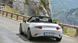 Mazda MX-5 IV White (2015) - widok z tyłu