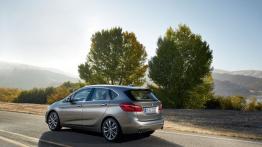 BMW serii 2 Active Tourer (2014) - widok z tyłu