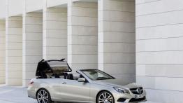 Mercedes E 350 Cabrio Facelifting - prawy bok